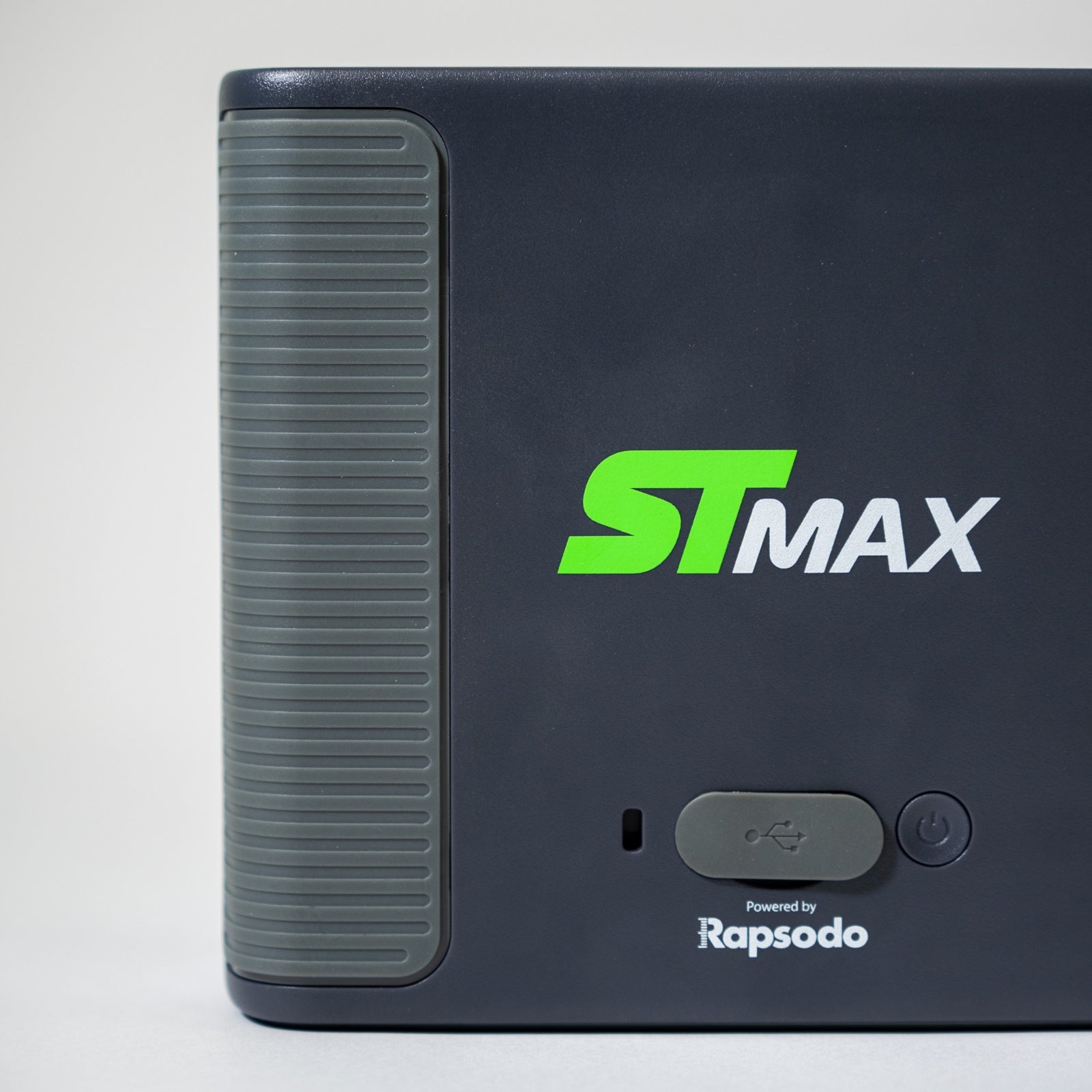 SkyTrak ST MAX golf-launchmonitor (inkl. gratis skyddsfodral och 1 års SkyTrak Core-programvara)