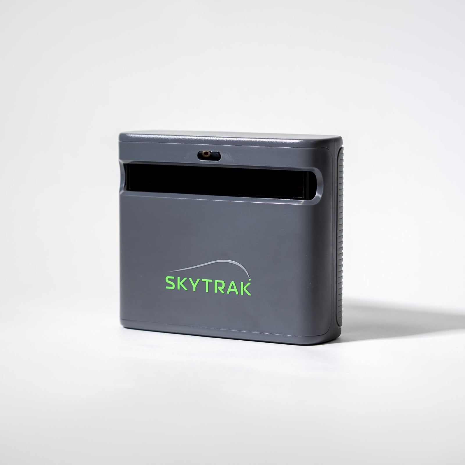 SkyTrak ST MAX golf-launchmonitor (inkl. gratis skyddsfodral och 1 års SkyTrak Core-programvara)