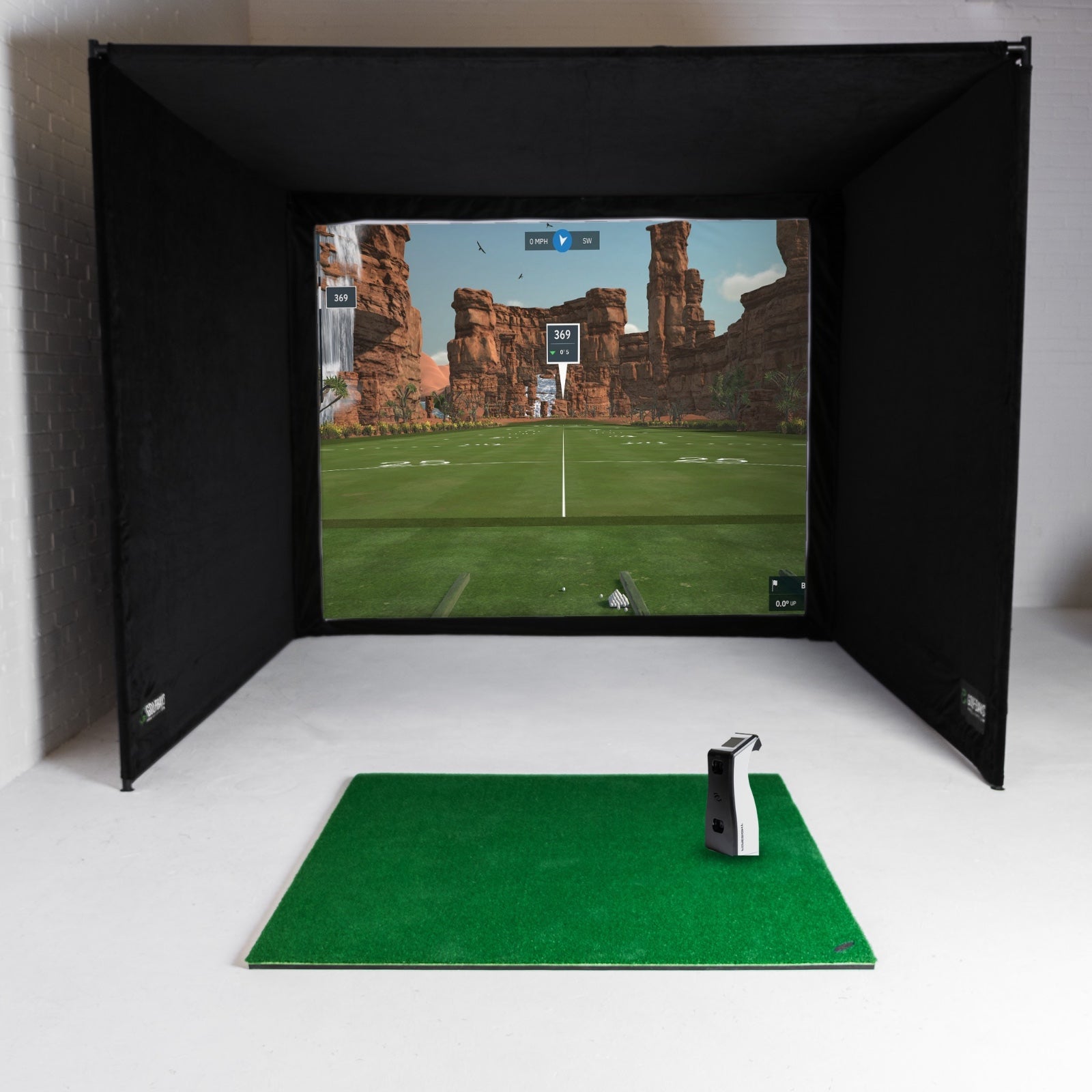 Bushnell Launch Pro – Paket med inomhusgolfsimulator för hemmabruk